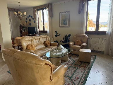 Foto Appartamento a Capolona Castelluccio di 210 m² con 10 locali