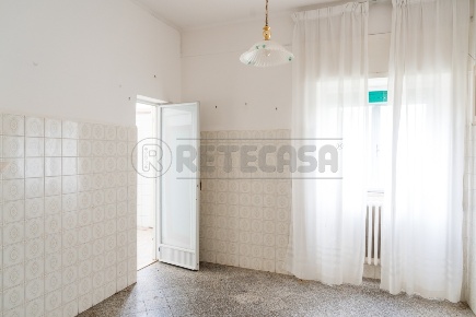 Foto Appartamento in Piazzale Giulio Cesare, Altamura di 110 m² in vendita
