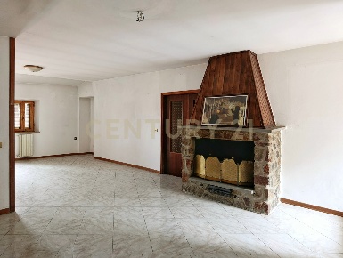Foto Appartamento in Via del Coro 47, Piancastagnaio Centro di 100 m²