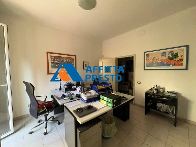 Foto Ufficio in Via Sigonio, Bologna di 18 m² con 1 locali in affitto