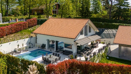 Foto Villa unifamiliare in Via Corsini, Pino Torinese di 380 m² in vendita