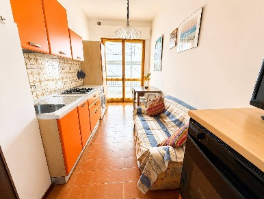 Foto Appartamento in Via Raffaello Sanzio, Diano Marina Centro di 46 m²