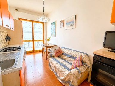 Foto Appartamento in Via Raffaello Sanzio, Diano Marina Centro di 46 m²