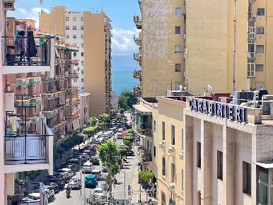 Foto Appartamento in via iacono, Torre Annunziata di 113 m² con 5 locali