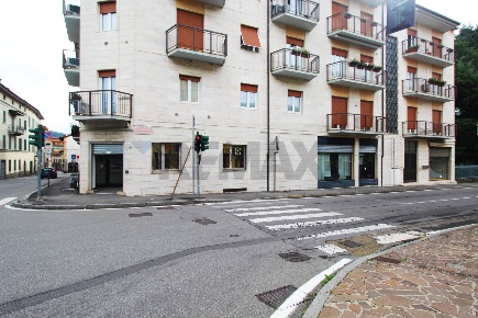 Foto Locale commerciale in via rampinelli 9, Ponte San Pietro Centro
