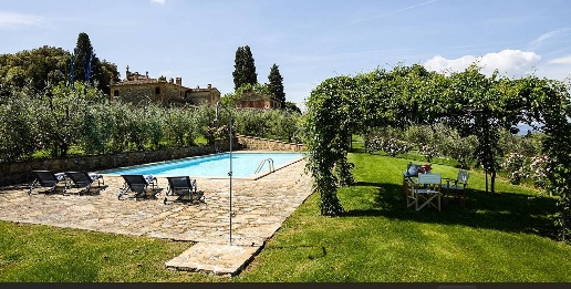 Foto Villa unifamiliare a Montespertoli di 700 m² con 20 locali in vendita