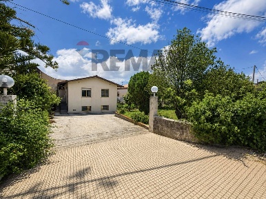 Foto Villa unifamiliare in Via Sicilia 125, Valderice Centro di 290 m²