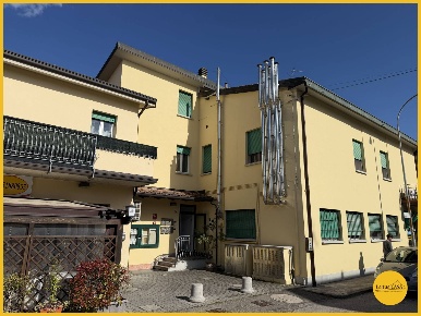 Foto Appartamento a Molinella Centro di 77 m² con 4 locali in affitto