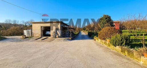 Foto Casa indipendente in Via Nazionale 13, Summonte di 250 m² con 5 locali