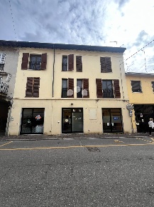 Foto Negozio in Via Felice Cavallotti 50, Casalpusterlengo di 38 m²