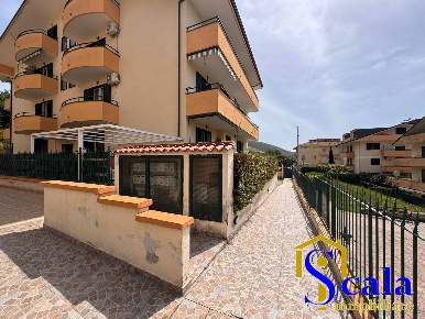 Foto Appartamento in viale kennedy, Vitulazio di 100 m² con 4 locali