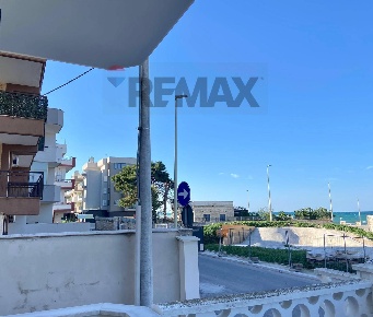 Foto Appartamento a Giovinazzo di 138 m² con 4 locali in vendita