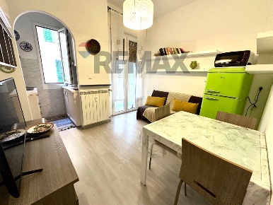 Foto Appartamento in Via Maria Solari 5, Savona di 47 m² con 2 locali