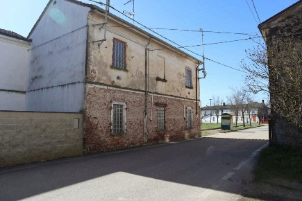 Foto Villa unifamiliare a Rosasco Rivoltella di 100 m² con 4 locali