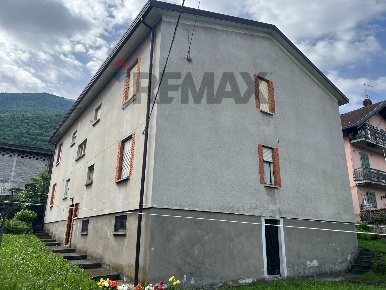 Foto Appartamento a Gianico Centro di 95 m² con 3 locali in vendita