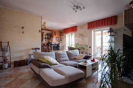 Foto Appartamento in Via Corsi 12, Roccamontepiano di 143 m² con 4 locali