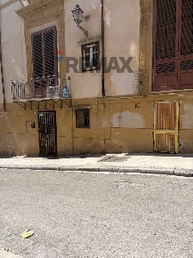Foto Appartamento in Salita Raffadali 8 - 10, Palermo Cassaro di 101 m²