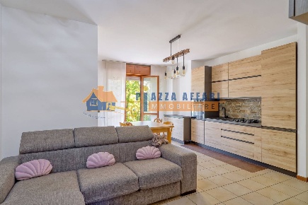 Foto Appartamento in via Pio XII 11, Carnago di 62 m² con 2 locali