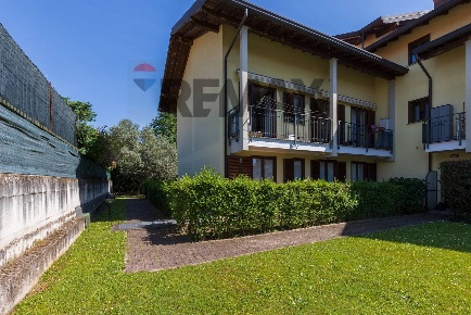 Foto Appartamento in VIA GRAMSCI 1, Vanzaghello di 95 m² con 3 locali