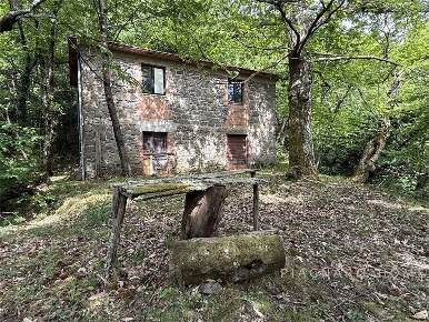 Foto Magazzino a Bagnone di 69 m² con 2 locali in vendita