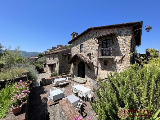 casale in vendita a Fivizzano in zona San Terenzo