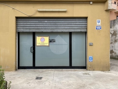 Foto Laboratorio in Via del ponte, Lanciano Centro di 246 m² in vendita