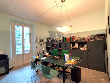 Foto Appartamento in Via Nicola Barbantini 338, Lucca di 135 m² in vendita