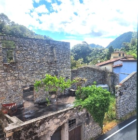 Foto Appartamento in Via Cavour 12, Olivetta San Michele di 80 m²