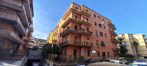 Foto Appartamento in Via Eleonora D'Angiò 2, Catania Gioeni di 195 m²
