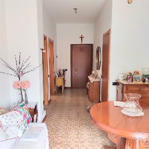 Foto Appartamento in Via Primaticcio, Milano Bande Nere di 96 m² in vendita