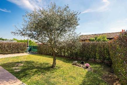 Foto Appartamento in Via  Bellini 4A, Busnago di 82 m² con 3 locali