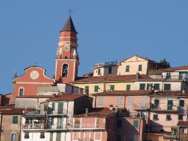 Foto Appartamento a Follo Tivegna di 76 m² con 3 locali in vendita