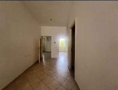 Foto Appartamento a Livorno Pontino - Bastia di 84 m² con 2 locali
