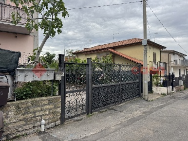 Foto Appartamento in Cesena, Albano Laziale Pavona di 110 m² con 3 locali