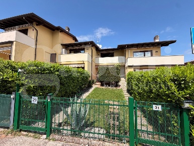 Foto Appartamento in Via Guash 31, Puegnago del Garda Raffa di 65 m²