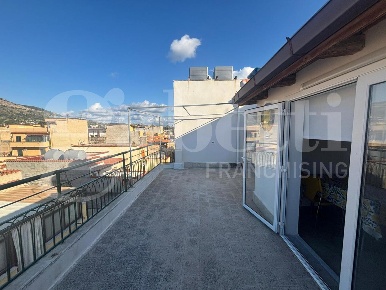 Foto Appartamento in Via GABRIELE D`ANNUNZIO 130, Bagheria Aspra di 72 m²