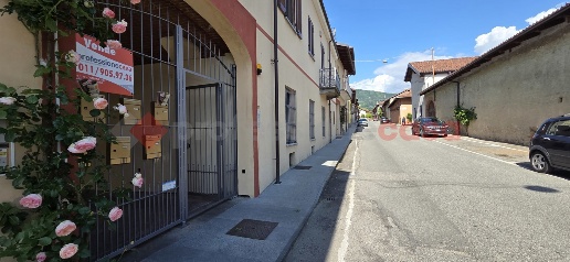 Foto Appartamento in Via Pascarenghi 17, Frossasco Centro di 70 m²
