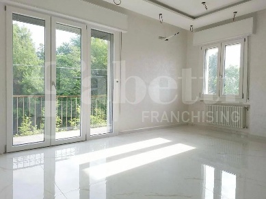 Foto Appartamento in Via RONCHI SNC, Loreggia Centro di 130 m² con 5 locali