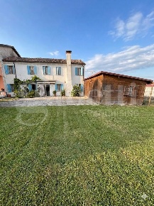 Foto Casa indipendente in Via LAMA PEZZOLI-  Via Piave 4531, Ceregnano