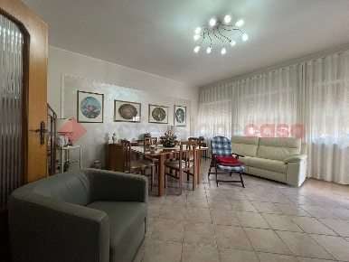 Foto Appartamento in Via Po snc, Cassino Centro di 100 m² con 3 locali