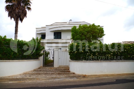 Foto Villa unifamiliare in Corso Cesare Vergine 24/g, Tuglie di 150 m²