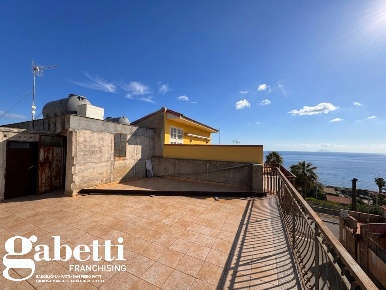 Foto Appartamento in Via GIUSEPPE GARIBALDI 8/10, Acquedolci di 82 m²