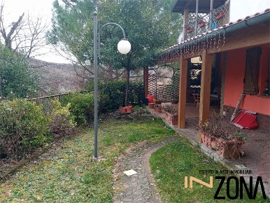 Foto Villa unifamiliare in Via Aldo Moro, Torricella Sicura di 300 m²