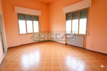 Foto Appartamento a Castelfranco di Sotto Orentano di 200 m² con 7 locali