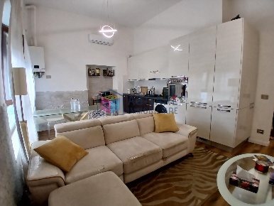 Foto Casa indipendente a Livorno Ardenza di 60 m² con 3 locali in vendita