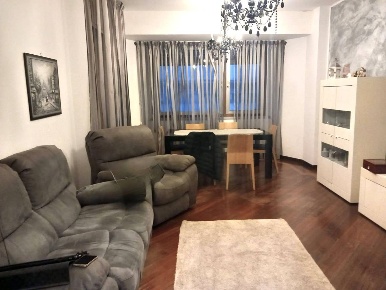 Foto Appartamento a Carrara Centro di 95 m² con 4 locali in vendita