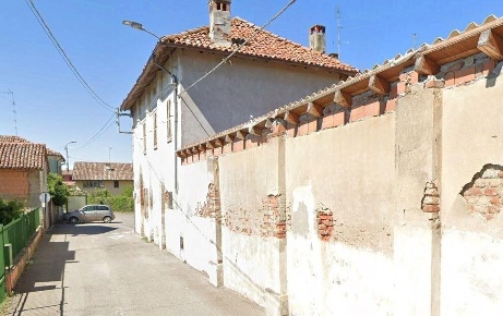 Foto Villa unifamiliare a Suardi di 432 m² con 8 locali in vendita