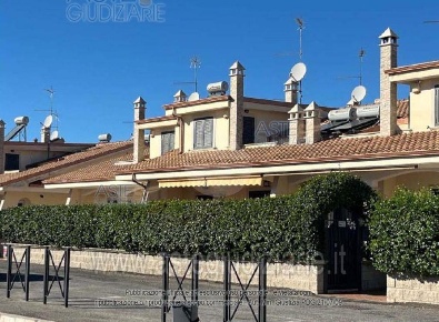 Foto Villa a schiera in Via Tacito, Guidonia Montecelio Marco Simone