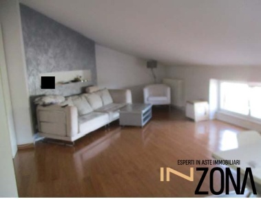 Foto Appartamento in Via  Martiri Ungheresi, Pianella Centro di 110 m²