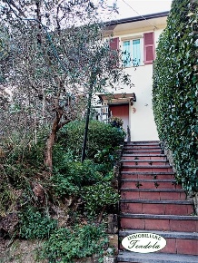 Foto Casa indipendente a Luni Casano Dogana Isola di 80 m² con 3 locali